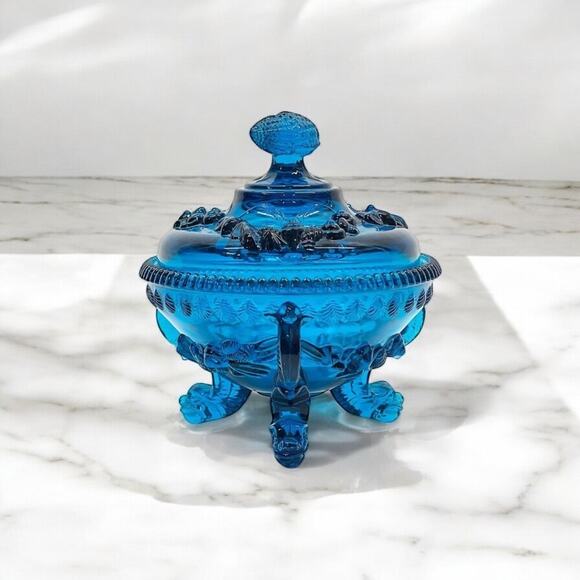 WESTMORELAND ARGONAUT SHELL & DOLPHIN TEAL BlueFOOTED GLASS CANDY DISH W/ Lid - Picture 2 of 15
